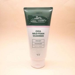 Успокаивающая пенка для лица с экстрактом центеллы VT Cosmetics Cica Mild Foam Cleanser 300 мл