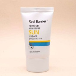 Увлажняющий солнцезащитный крем Real Barrier Extreme Moisture SunCcream SPF50+ PA+++ 50 мл